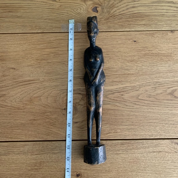 Beautiful Handmade, Wooden & Authentic Statue - Picture 3 of 3